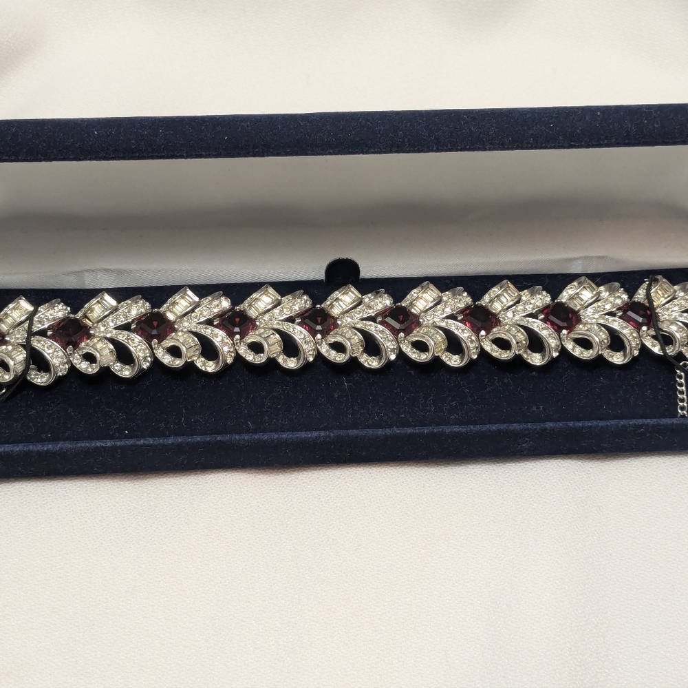 Vintage Marcel Boucher Ruby Coloured Glass Rhodium Plated Bracelet - Picture 12 of 13